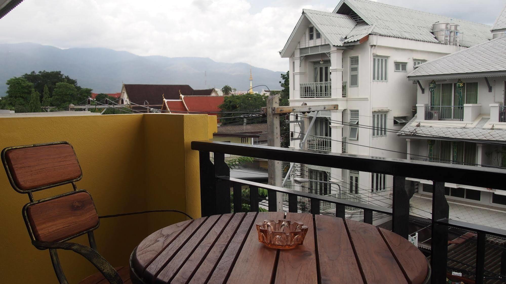 Отель Kaldi House Чиангмай Экстерьер фото